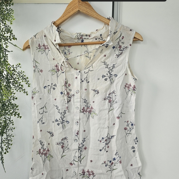 Women's Yellow Sleeveless Top - Picture 2 of 2